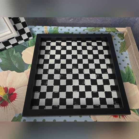 Black and white checkered wooden 5x7 picture frame & tray set - Picture 5 of 9